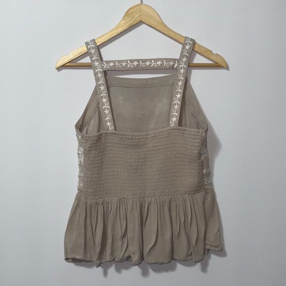 In loom Kamdyn Embroidered Top women’s size small - Picture 2 of 8
